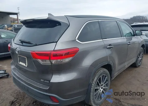 2018 Toyota Highlander Se z USA, uszkodzony, nr VIN 5TDJZRFH3JS546625